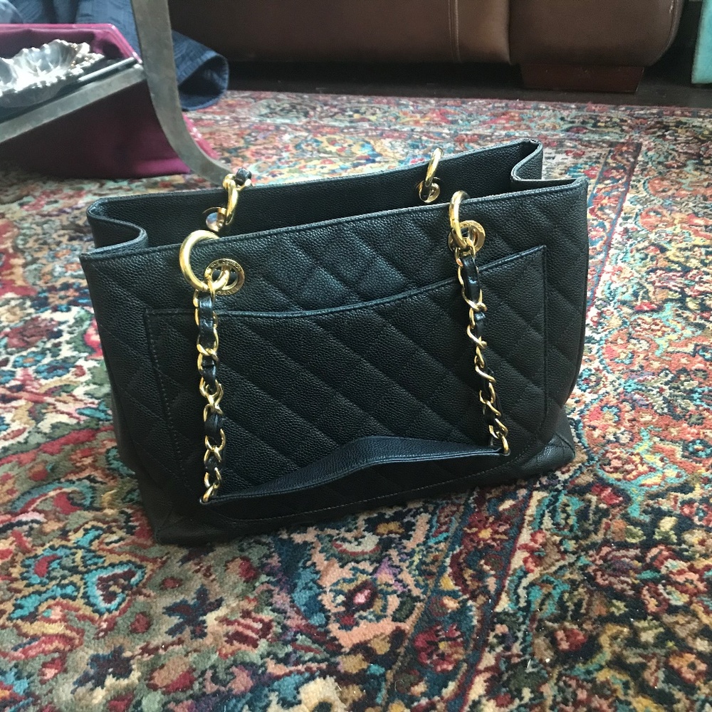 Chanel Grand Shopping Tote - Picture 3 of 7